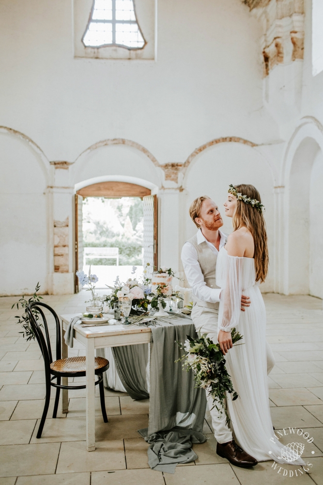 Rustic_Chapel_Elopement_logo_061.jpg